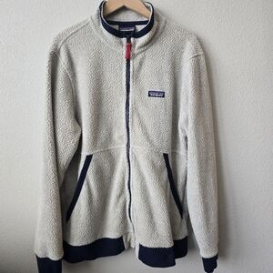 Patagonia Men's Shearling Jacket. Oatmeal Heather Men's Large